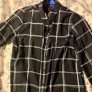 Cute plaid button up